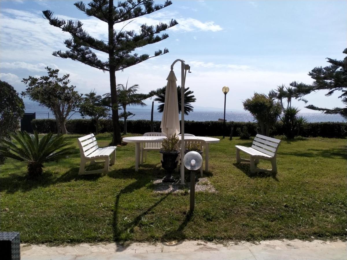 Villa Sullo Stretto Sant'Agata  ภายนอก รูปภาพ